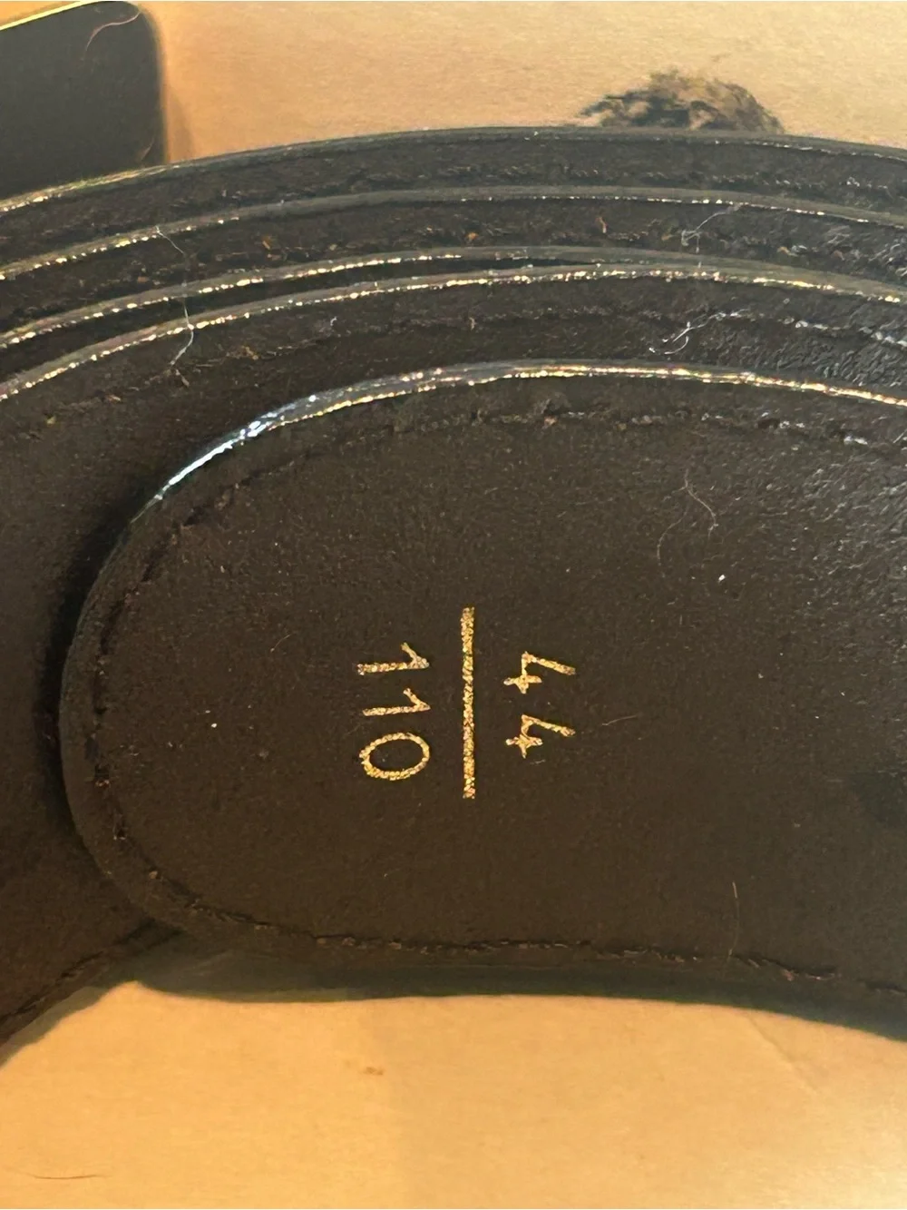 Prada buckle excellent